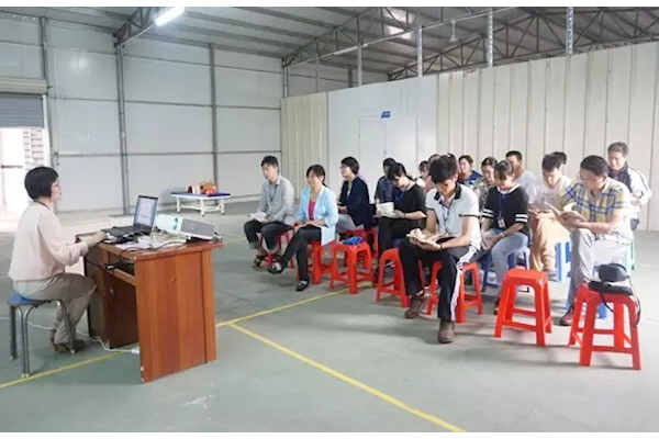 寶桃公司《太上感應(yīng)篇》學(xué)習(xí)分享會(huì)暨員工生日會(huì)活動(dòng)通訊